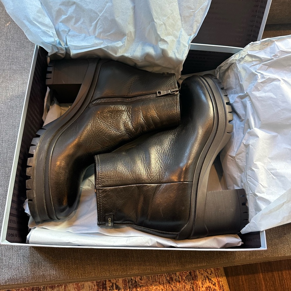 Prada Black Heeled Boots with Chunky Heel - Picture 6 of 14